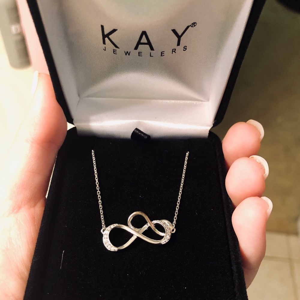Infinity Necklace - Kay